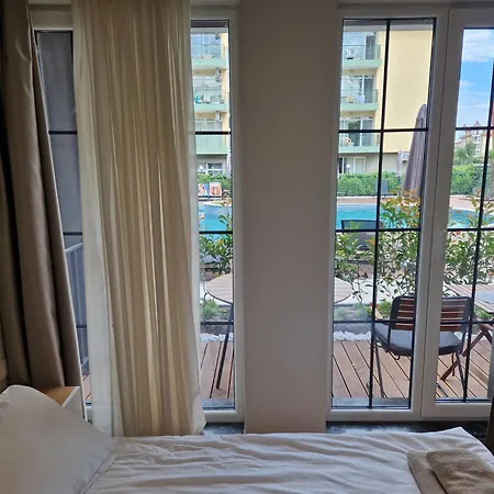 Daire Neu 2025 Emila Romana Boutique- Modernes Luxury Living *