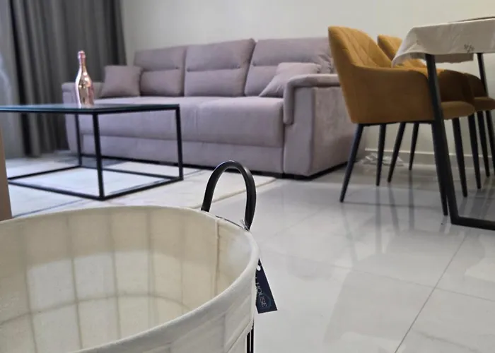 Neu 2025 Emila Romana Boutique- Modernes Luxury Living شقة ساني بيتش