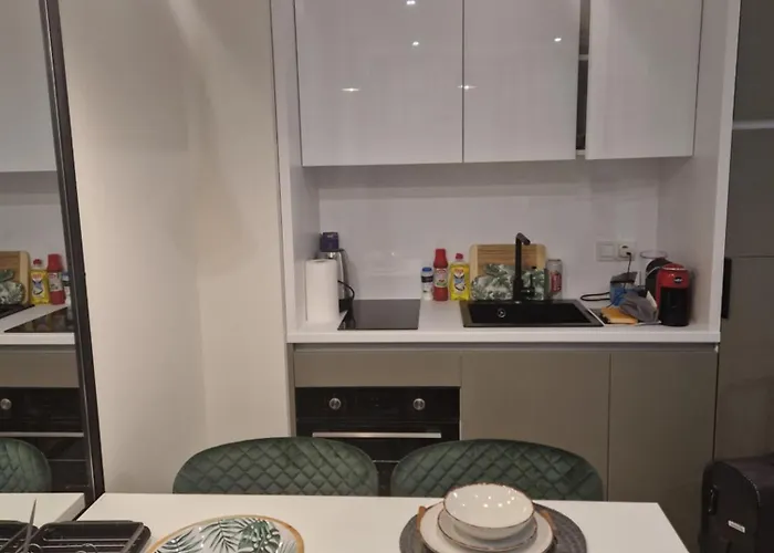 Neu 2025 Emila Romana Boutique- Modernes Luxury Living * 阳光海滩