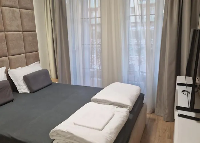 公寓 Neu 2025 Emila Romana Boutique- Modernes Luxury Living