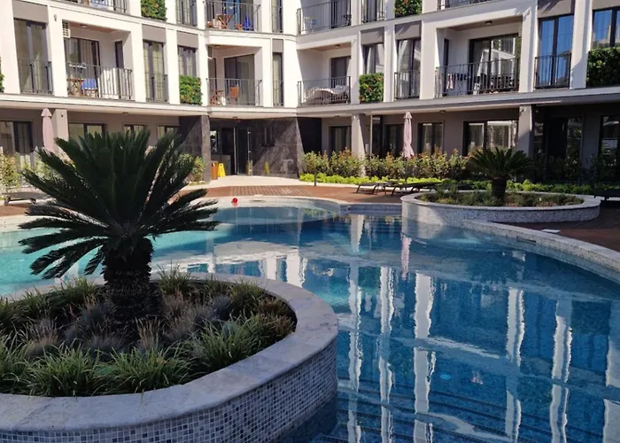 Neu 2025 Emila Romana Boutique- Modernes Luxury Living 公寓 阳光海滩