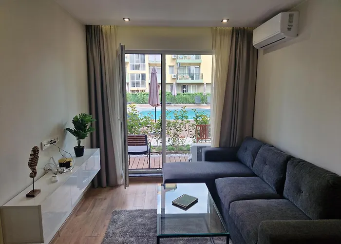 Neu 2025 Emila Romana Boutique- Modernes Luxury Living 阳光海滩