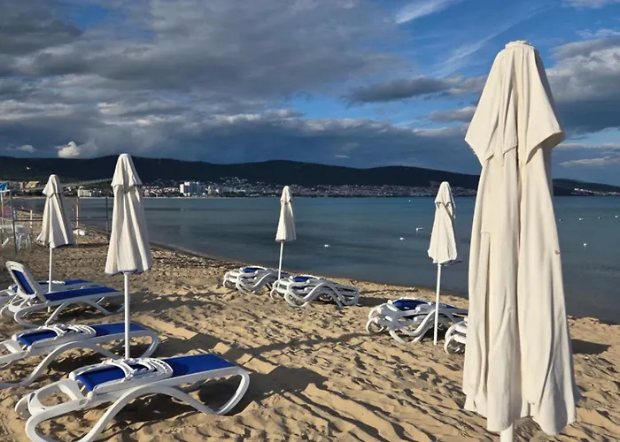 Neu 2025 Emila Romana Boutique- Modernes Luxury Living 公寓